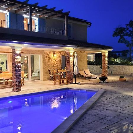 Villa Alara - Charming Villa With Heated Swimming Pool Milohnici Εξωτερικό φωτογραφία