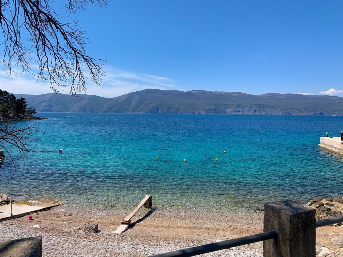 Villa Alara - Charming Villa With Heated Swimming Pool Milohnici Εξωτερικό φωτογραφία