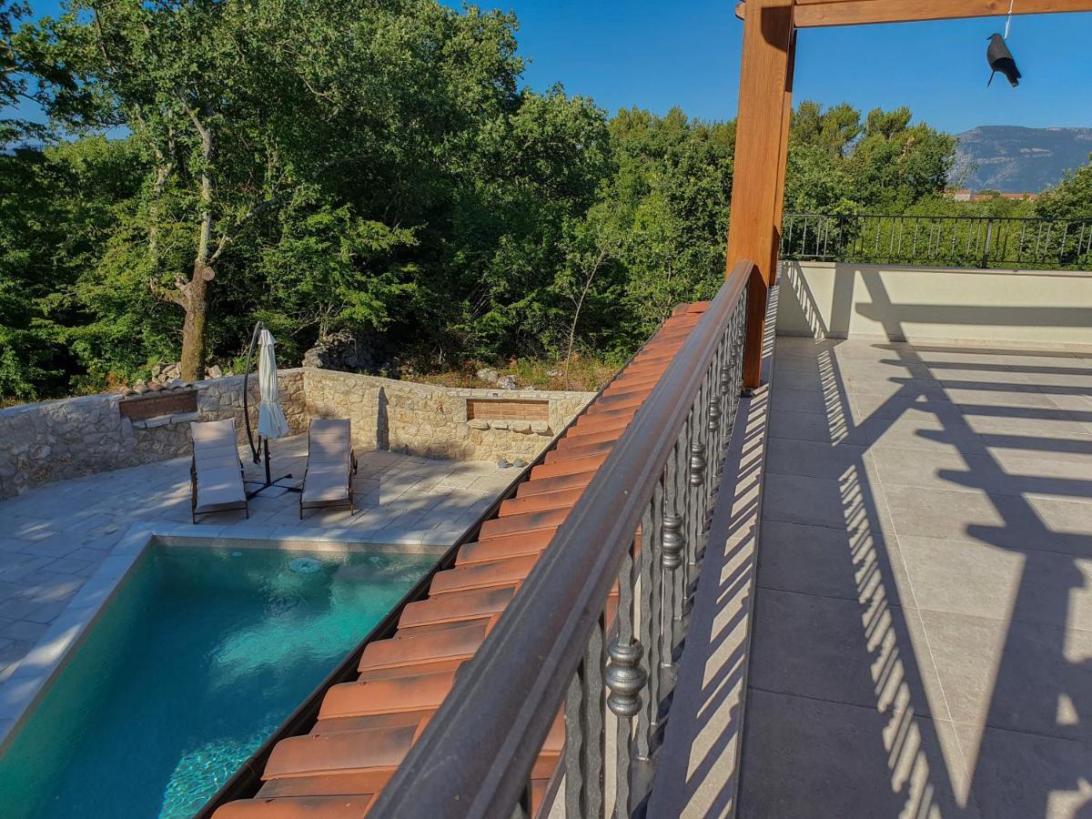 Villa Alara - Charming Villa With Heated Swimming Pool Milohnici Εξωτερικό φωτογραφία