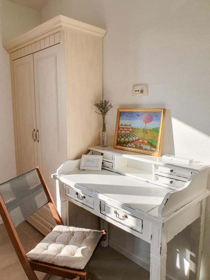 Villa Alara - Charming Villa With Heated Swimming Pool Milohnici Εξωτερικό φωτογραφία