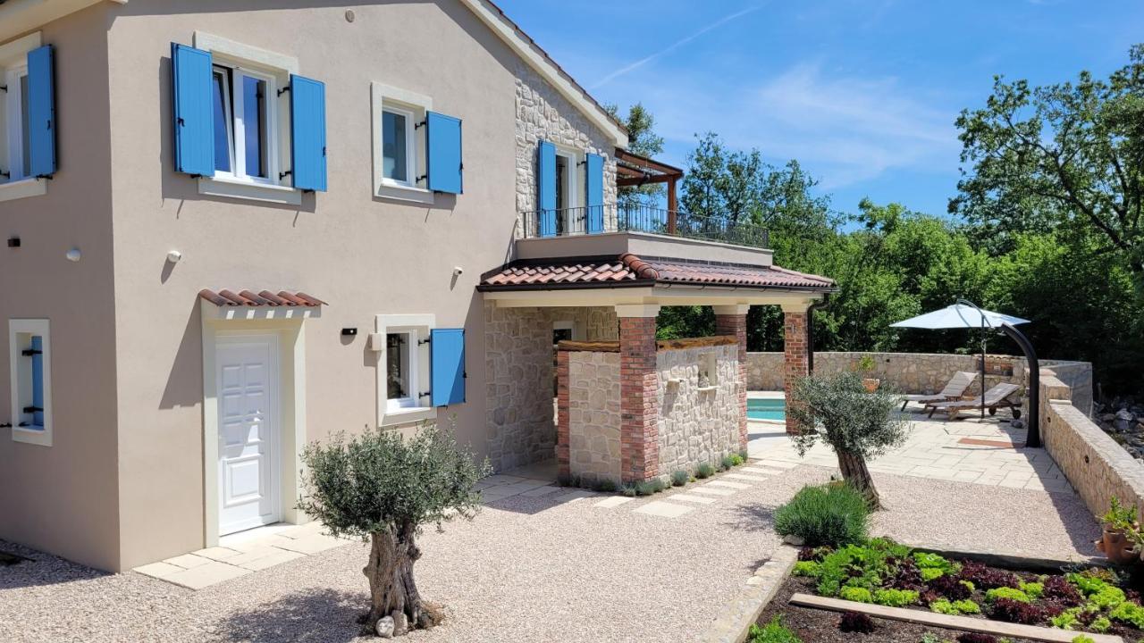 Villa Alara - Charming Villa With Heated Swimming Pool Milohnici Εξωτερικό φωτογραφία